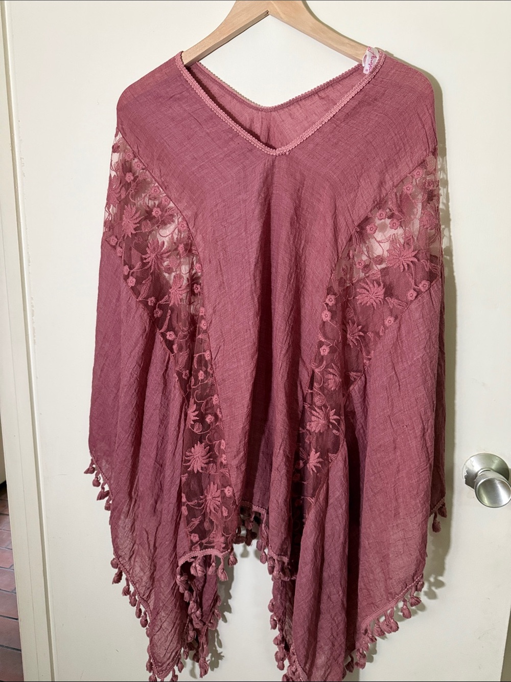 Source Unknown Rose Pink Embroidered Poncho